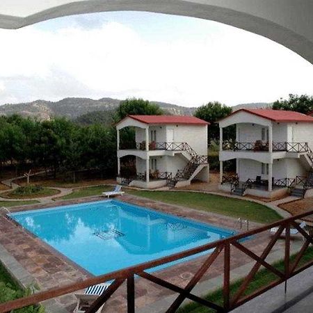 Tiger Den Resort Khilchīpur Exterior foto