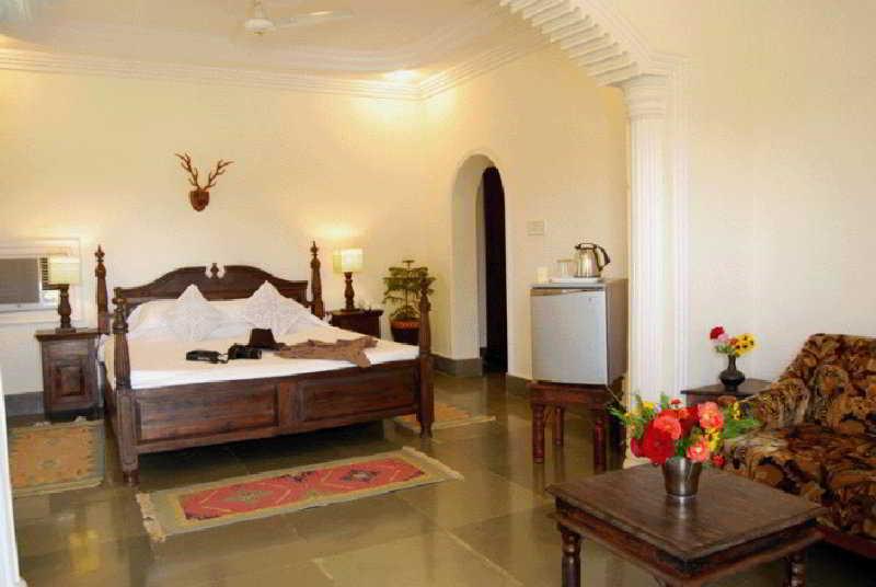 Tiger Den Resort Khilchīpur Exterior foto